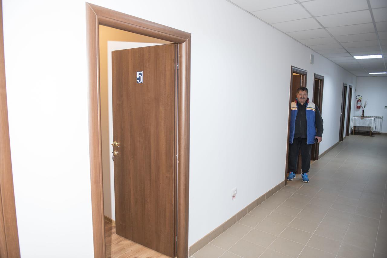 Hostel Ruxandra Φωξάνη Εξωτερικό φωτογραφία