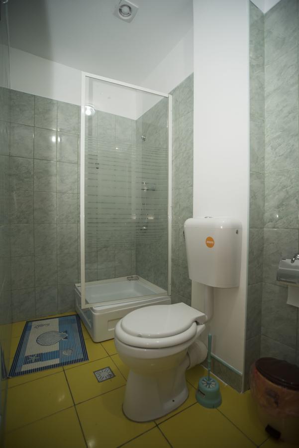 Hostel Ruxandra Φωξάνη Εξωτερικό φωτογραφία