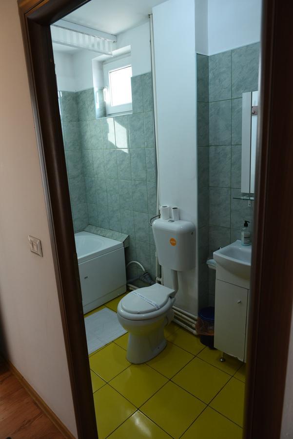 Hostel Ruxandra Φωξάνη Εξωτερικό φωτογραφία